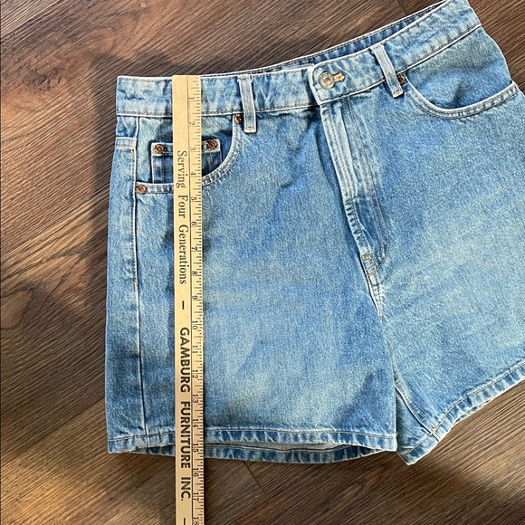 Zara Classic Blue Denim Shorts - Picture 6 of 6